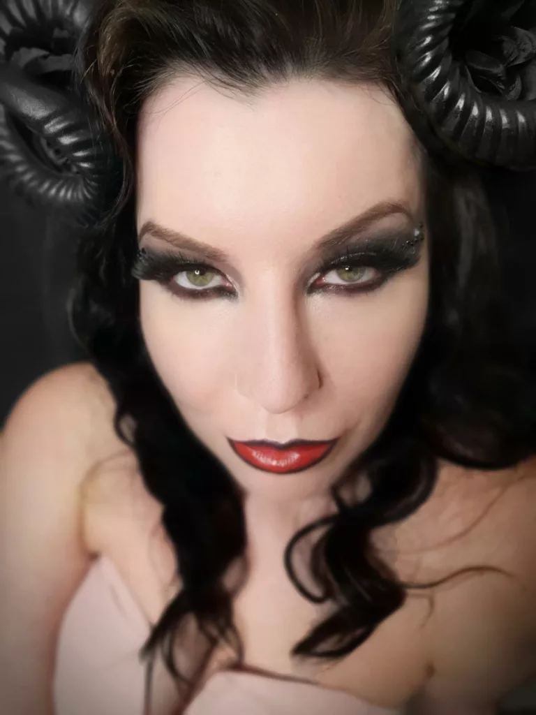 Laura Goth Bride